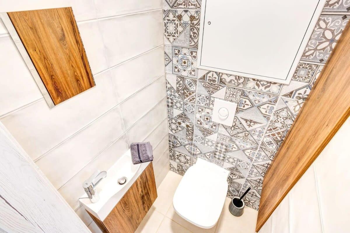 Apartment - New - With Sunny Balcony Budapest