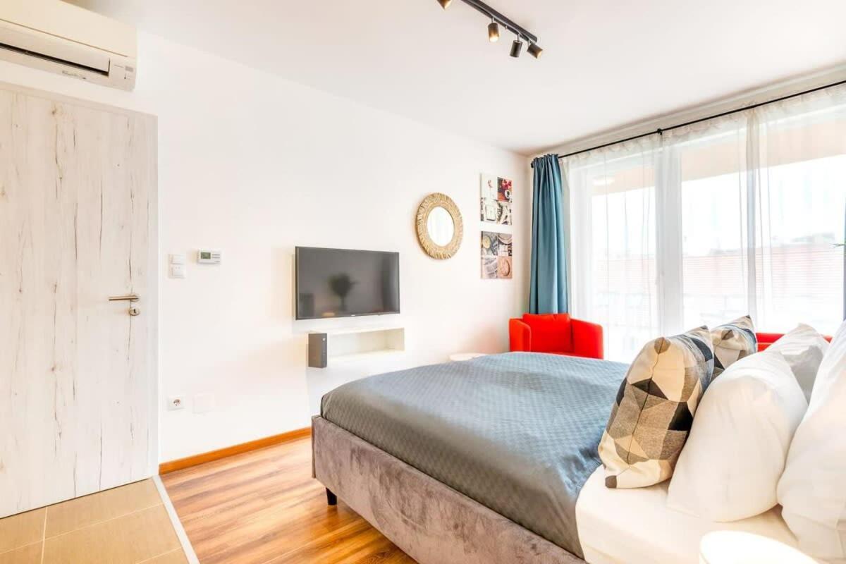Apartment - New - With Sunny Balcony Budapest