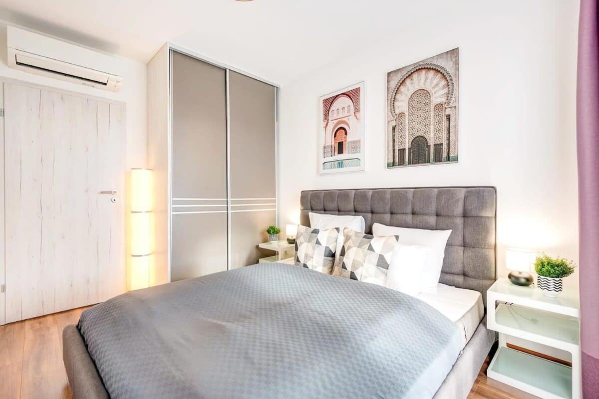 Apartament - New - With Sunny Balcony